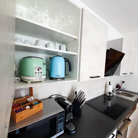 Pb Ferienwohnungen - Fewo 6 - Stilvoll Eingerichtetes Apartment Im Herzen Senftenbergs Buitenkant foto